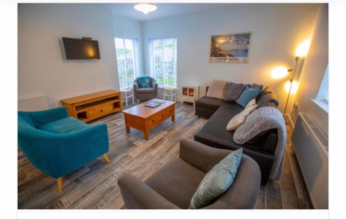 Josies Place At Waters Edge Self Catering Apartment Glenarm Exteriör bild