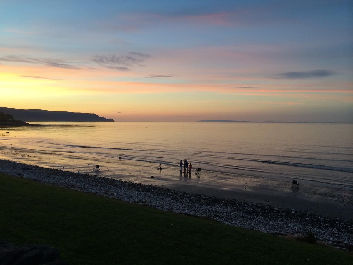 Josies Place At Waters Edge Self Catering Apartment Glenarm Exteriör bild